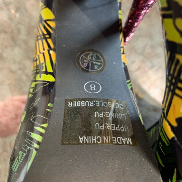 Too fast rainbow pumps - Picture 3 of 3